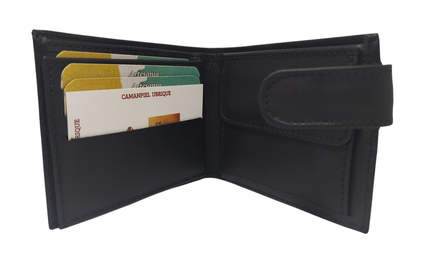 CARTERA DE PIEL NEGRA. AMERICANO CON BROCHE