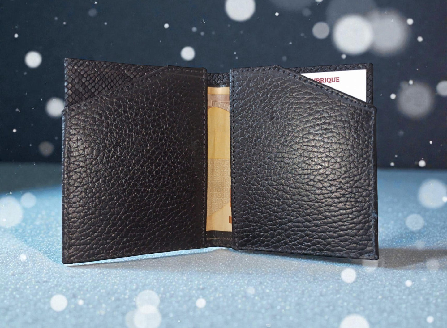 CARTERA PIEL NEGRA. TAMAÑO REDUCIDO