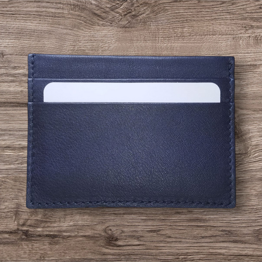 TARJETERO DE PIEL. COLOR NEGRO