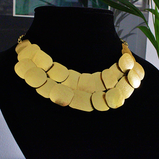 Collar CLEO bañado en oro - Diseño con carácter