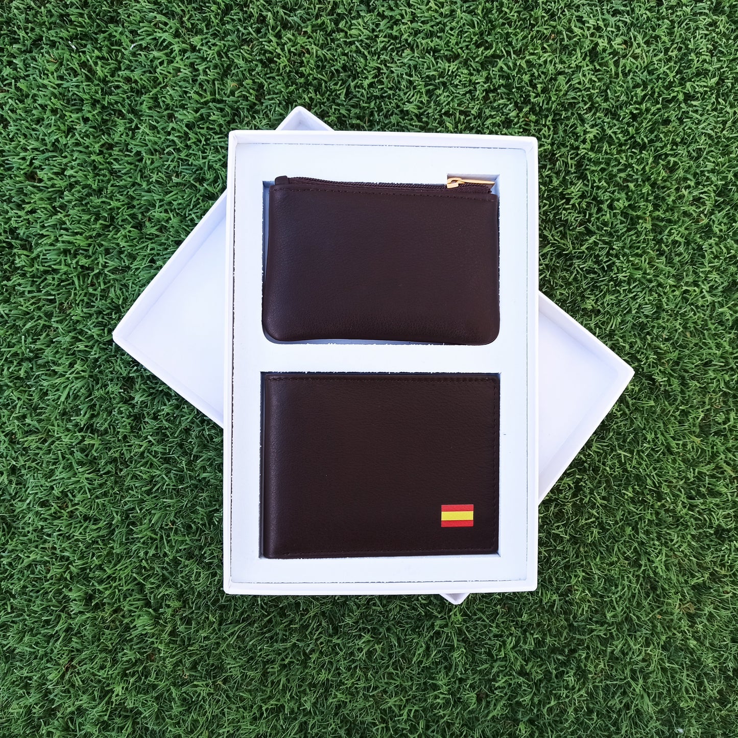 CARTERA + MONEDERO DE PIEL. MARRÓN. PACK